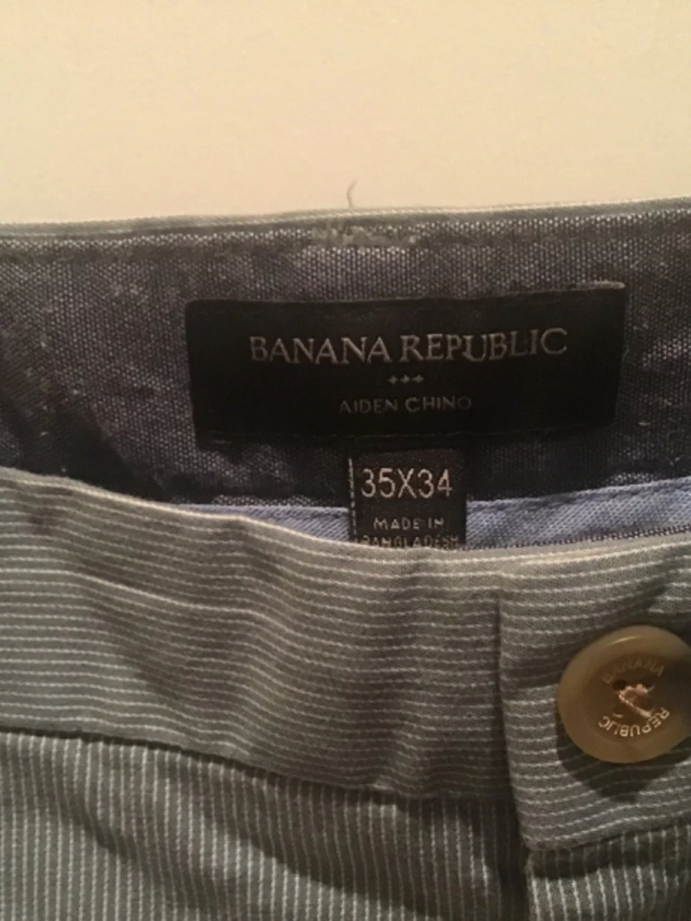 Banana Republic Aiden Chino 35x34 blue and white stripes